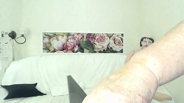 FlaviaSquirts online show from 10, 2, 2026