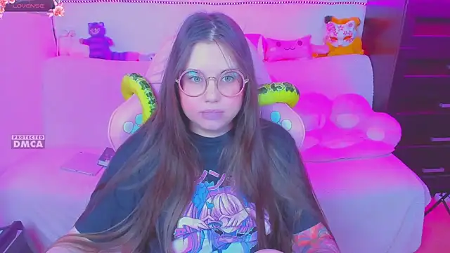Lolisuccub online show from 4, 2, 2025