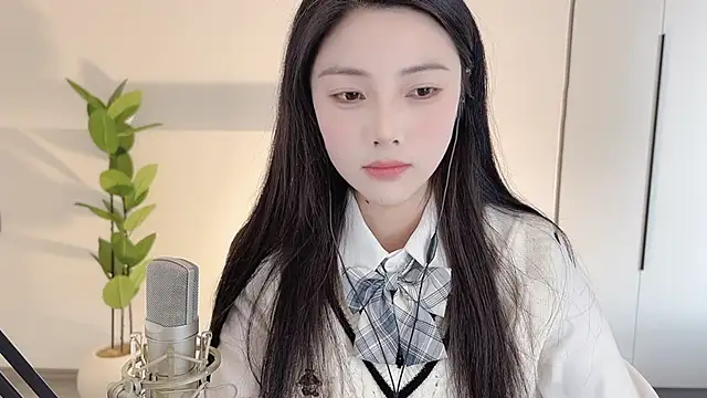 HaagenDazs  online show from 22, 2, 2025