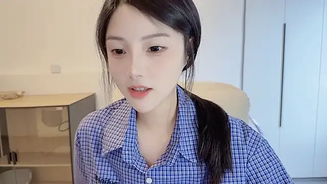 Snapshot of HaagenDazs_ chatting on 29, 4, 2026 HaagenDazs online show from 29, 4, 2026