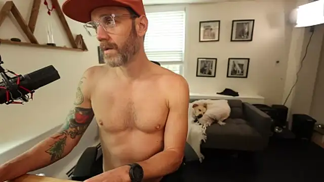 Snapshot of BradBronton chatting on 11, 5, 2026 BradBronton online show from 11, 5, 2026