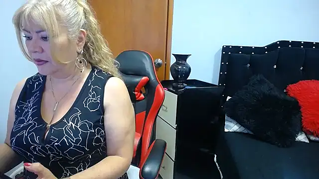 Ursulawhite69 online show from 22, 7, 2026