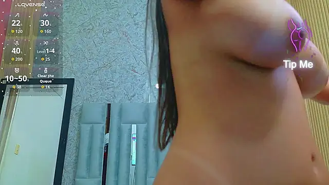 veronicaroose  online show from 7, 4, 2026