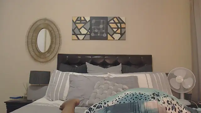 Creamyass22 online show from 6, 2, 2025