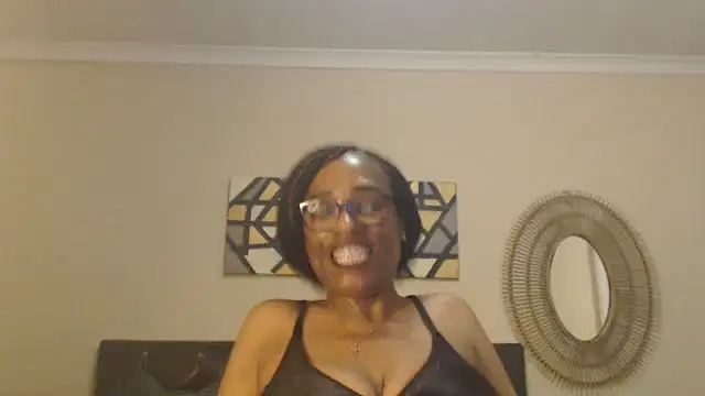 Snapshot of Creamyass22 chatting on 9, 6, 2026 Creamyass22 online show from 9, 6, 2026