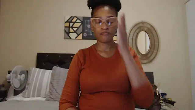 Creamyass22 online show from 23, 2, 2026