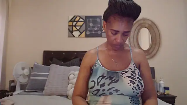 Creamyass22 online show from 13, 3, 2026