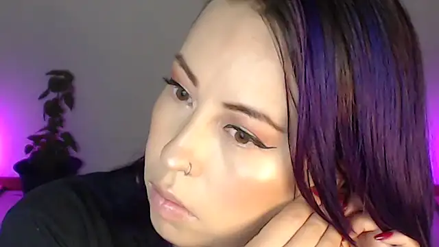 Snapshot of charlottezoe15 chatting on 15, 5, 2026 charlottezoe15 online show from 15, 5, 2026