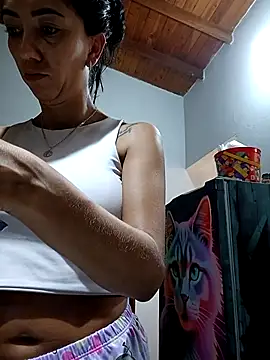 LunaZambrano online show from 10, 3, 2025