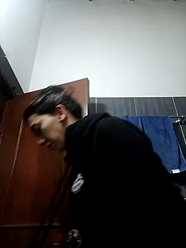 LunaZambrano online show from 21, 4, 2026