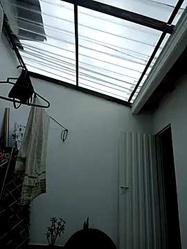 LunaZambrano online show from 12, 1, 2026