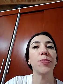 LunaZambrano online show from 10, 10, 2025