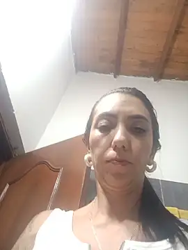 LunaZambrano online show from 3, 6, 2026