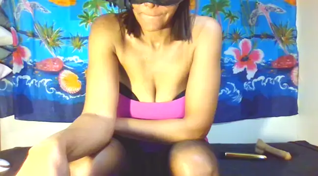 laetitiafun online show from 5, 3, 2025