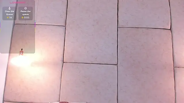 aisha vs online show from 19, 11, 2025