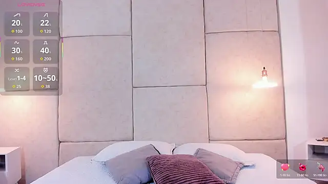 aisha vs online show from 4, 12, 2025