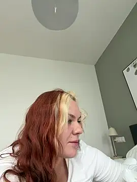 Snapshot of AnjaAmelia chatting on 11, 5, 2026 AnjaAmelia online show from 11, 5, 2026