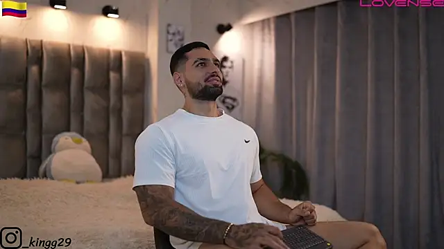 Snapshot of john_king29 chatting on 11, 11, 2025 john king29 online show from 11, 11, 2025