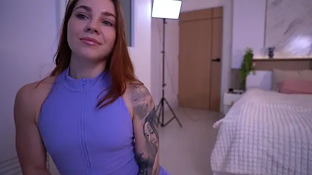 Cute Foxyxh online show from 1, 5, 2026