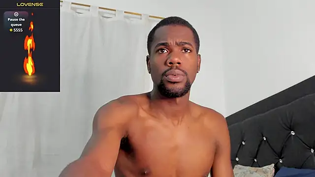 Snapshot of santi_brown chatting on 20, 11, 2025 santi brown online show from 20, 11, 2025