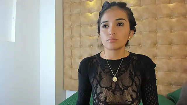 Snapshot of violet_giraldo chatting on 29, 5, 2026 violet giraldo online show from 29, 5, 2026