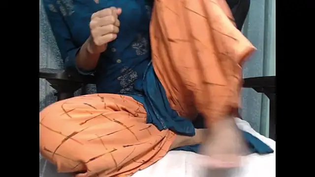 CuteRhea69 online show from 7, 4, 2026