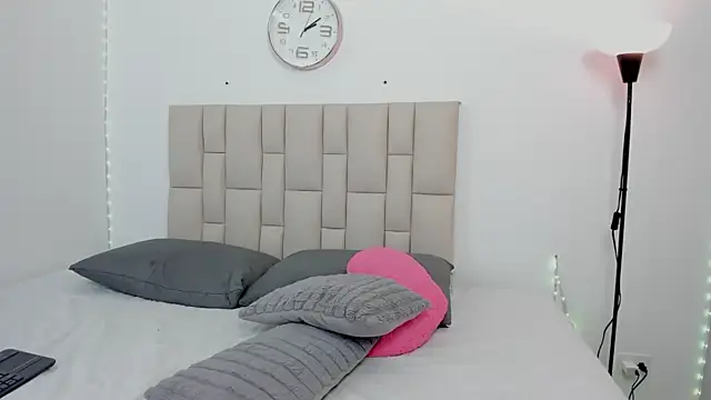 Snapshot of Sofia_Blosom chatting on 18, 4, 2026 Sofia Blosom online show from 18, 4, 2026