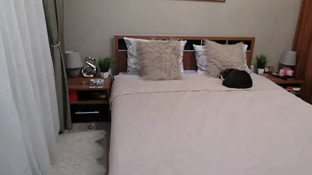 sensualEmilia online show from 13, 11, 2025