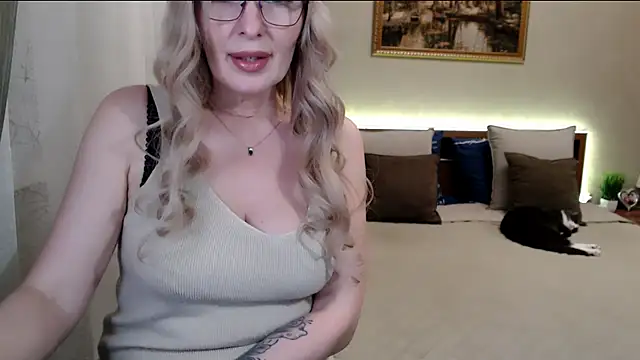 sensualEmilia online show from 9, 3, 2025