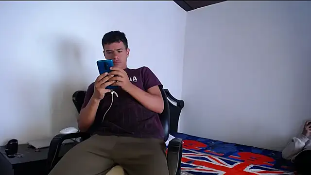 Snapshot of Deiby_casas chatting on 10, 9, 2025 Deiby casas online show from 10, 9, 2025