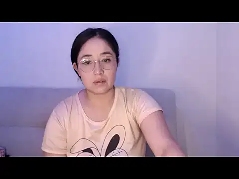 YummymeowW online show from 17, 5, 2026