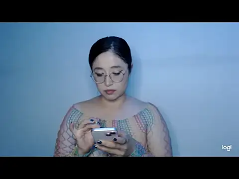 YummymeowW online show from 8, 11, 2025