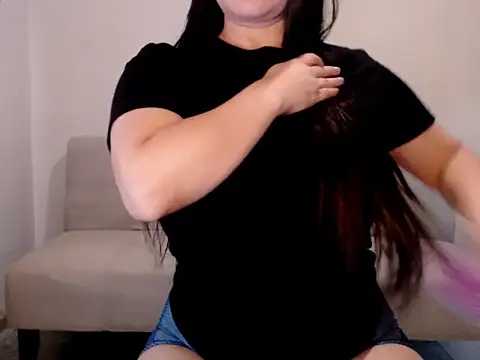 YummymeowW online show from 17, 6, 2026