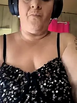 davisdesiresxh online show from 10, 10, 2025