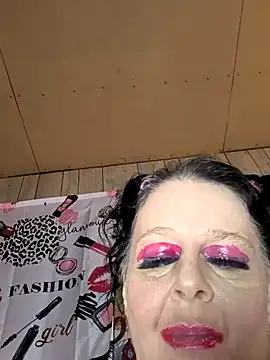 davisdesiresxh online show from 14, 2, 2025