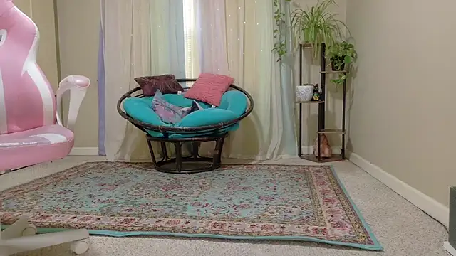 Emihaze online show from 10, 4, 2026