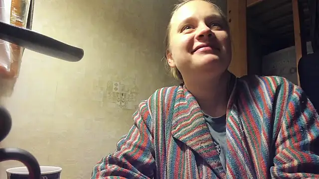 FrumCake online show from 8, 2, 2025