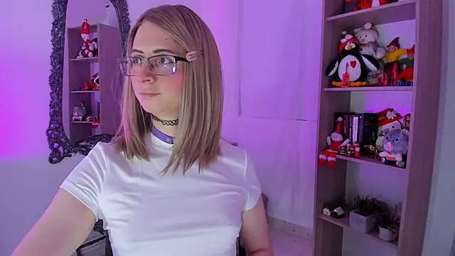 KimberlyJohnsoon online show from 3, 12, 2025