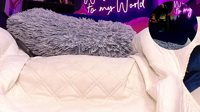 Katiehill 1 online show from 14, 4, 2026