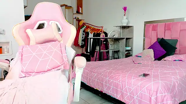 the queen aleja online show from 24, 3, 2026