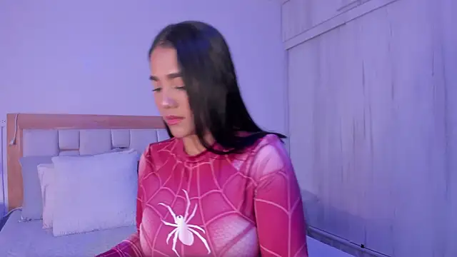 mia hank online show from 8, 4, 2026