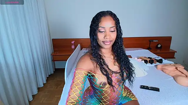shany smith28 online show from 4, 1, 2025