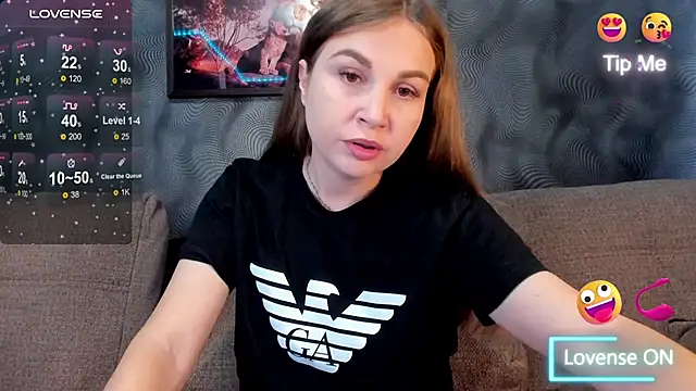 CassieMils online show from 16, 10, 2025