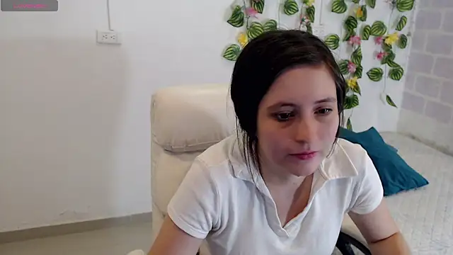 tania sweet   online show from 10, 10, 2025