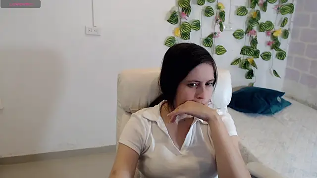 tania sweet   online show from 30, 9, 2025