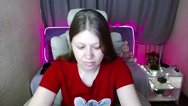 alekasamui online show from 1, 3, 2025