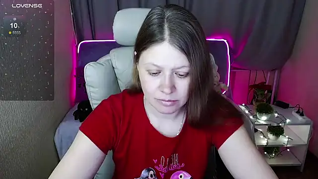 alekasamui online show from 11, 2, 2025