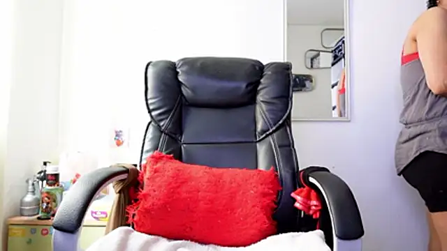 Snapshot of Aries_Mature chatting on 9, 6, 2026 Aries Mature online show from 9, 6, 2026