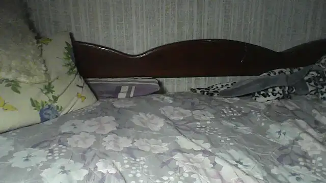 Alma Evelynne online show from 4, 4, 2026