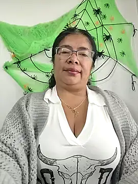 Snapshot of __valentina18 chatting on 11, 10, 2025 valentina18 online show from 11, 10, 2025